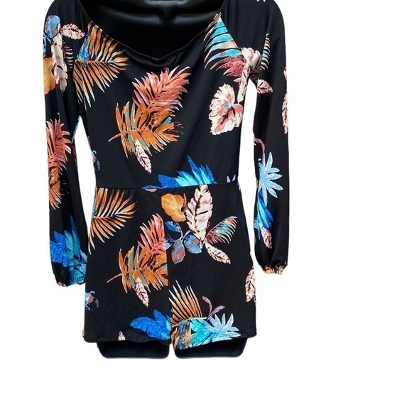 Fashion Nova Palm Tree Paradise Romper Size Large Head Turner Stretchy Comfy NWT - Picture 14 of 16